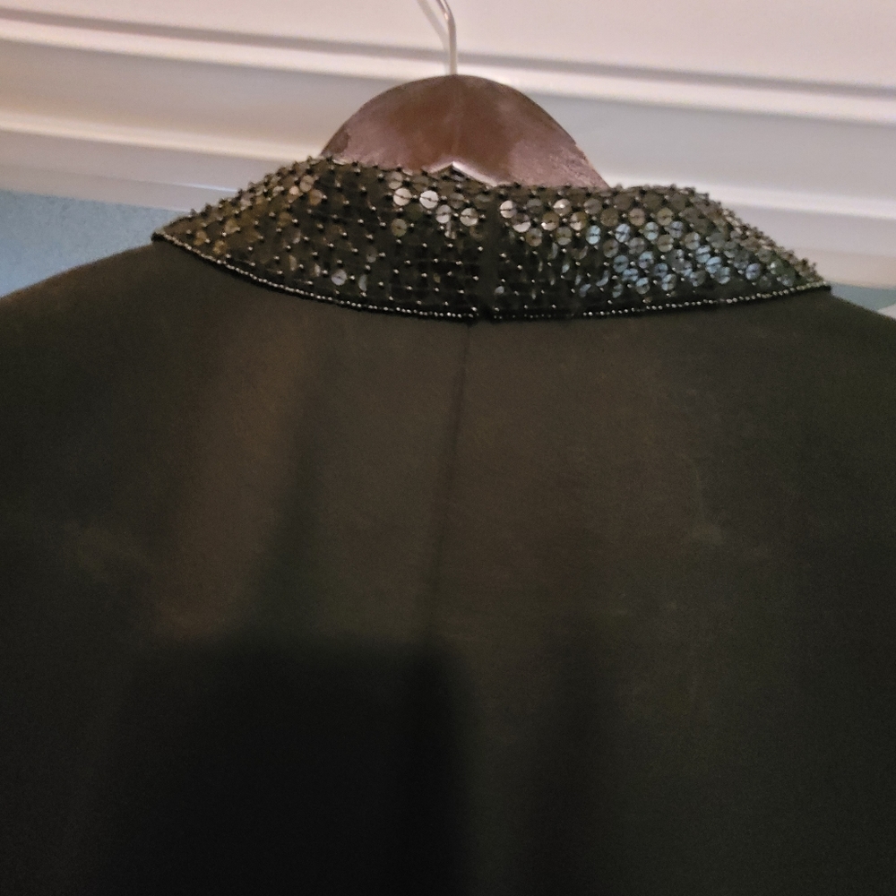Beautiful Evening Jacket - Picture 3 of 6